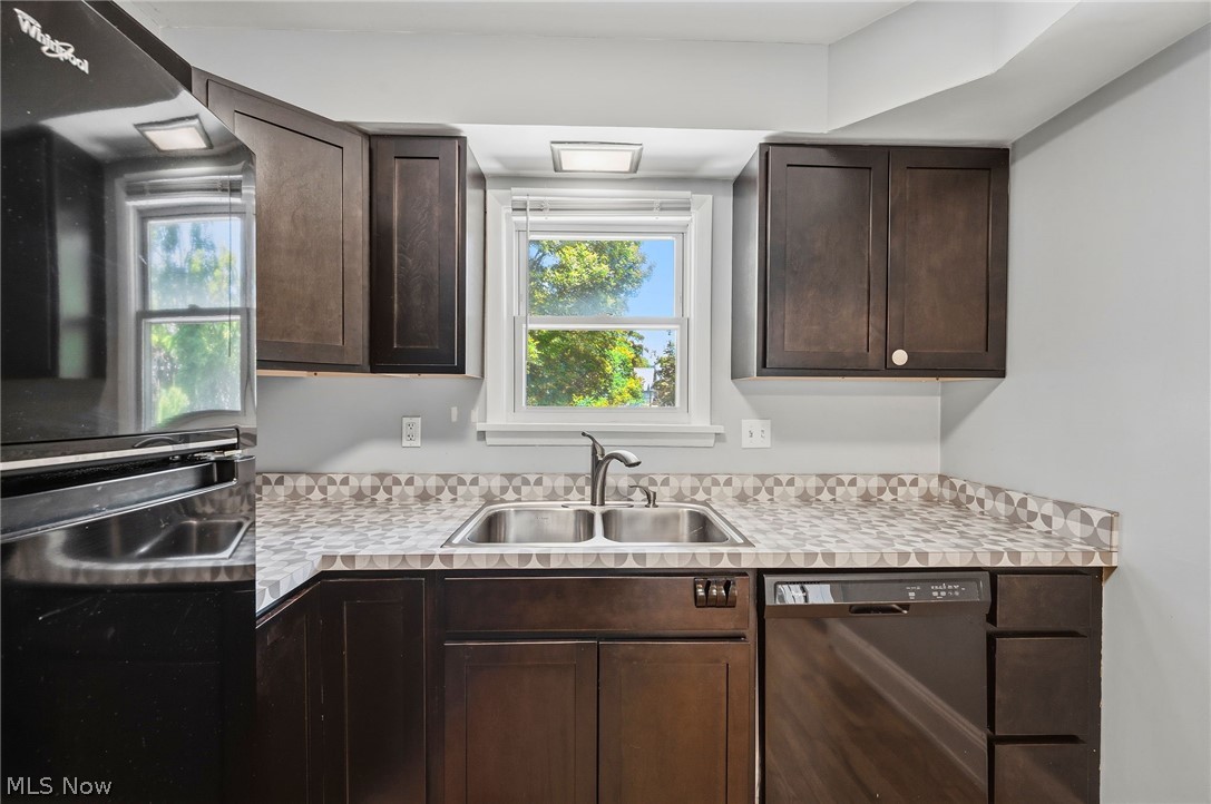 2075 Coventry Road Cleveland Heights OH 44118