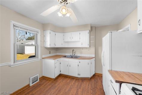 2438 Brookdale Avenue Parma OH 44134