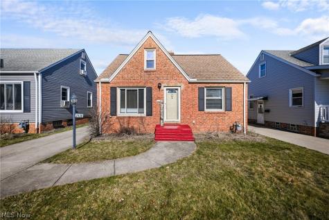 2438 Brookdale Avenue Parma OH 44134