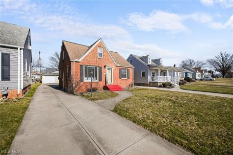 2438 Brookdale Avenue Parma OH 44134