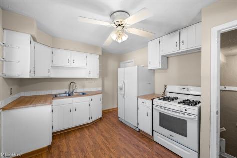 2438 Brookdale Avenue Parma OH 44134