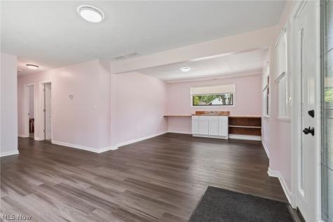 219 N Jefferson Street Medina OH 44256
