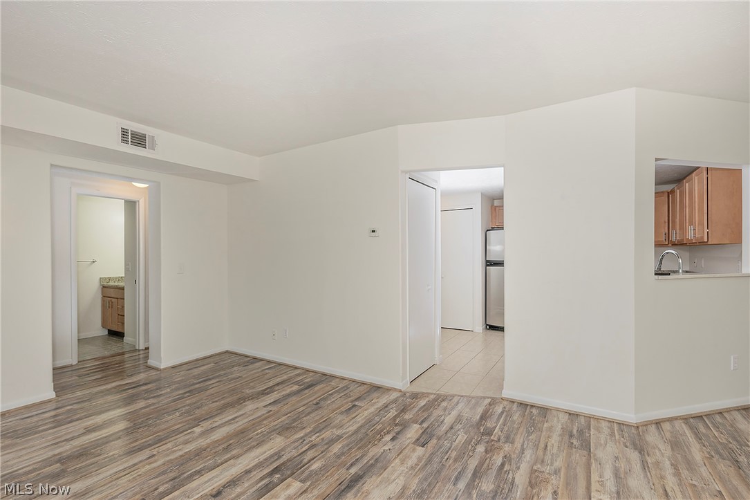 26101 Village Lane Beachwood OH 44122