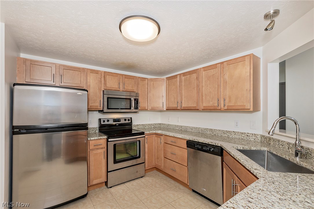 26101 Village Lane Beachwood OH 44122