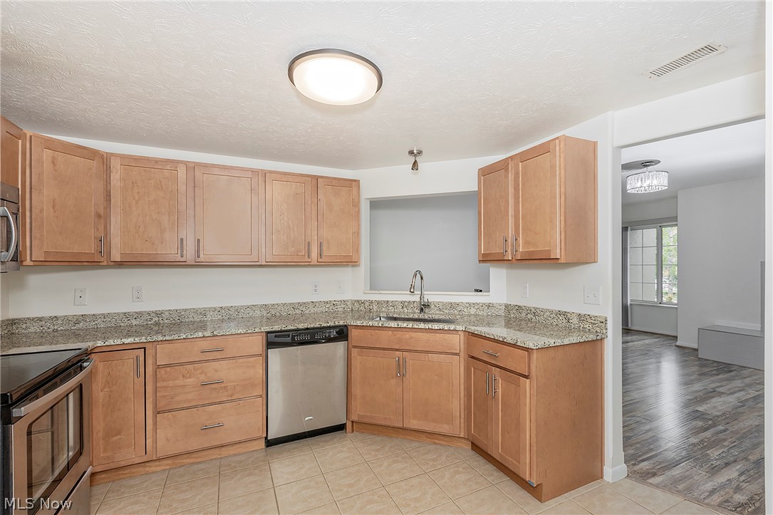 26101 Village Lane Beachwood OH 44122