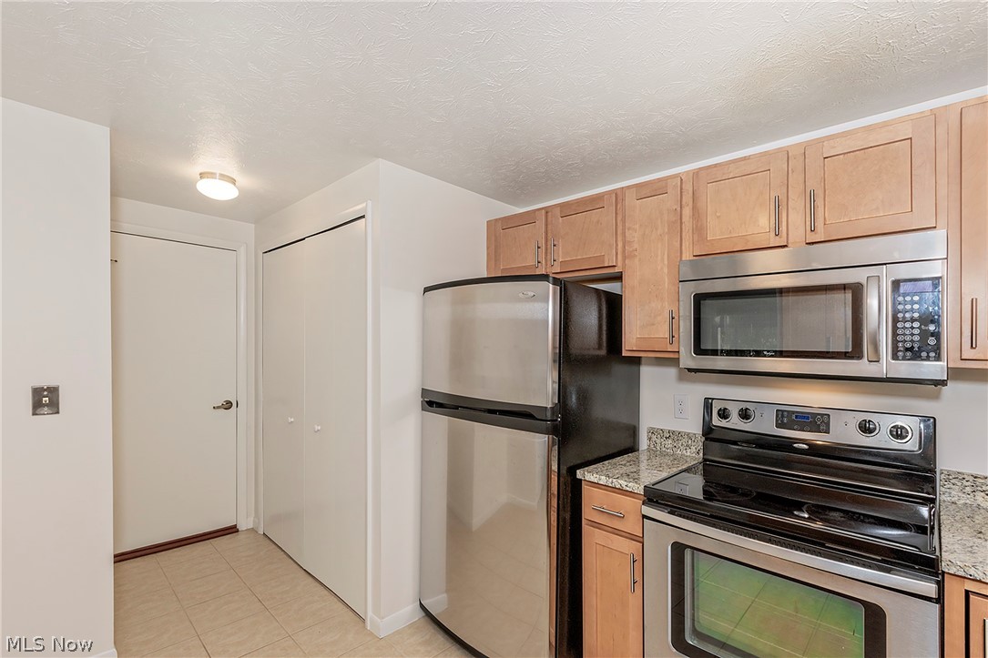 26101 Village Lane Beachwood OH 44122