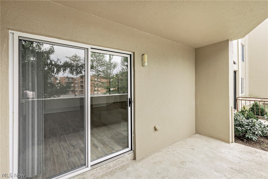 26101 Village Lane Beachwood OH 44122