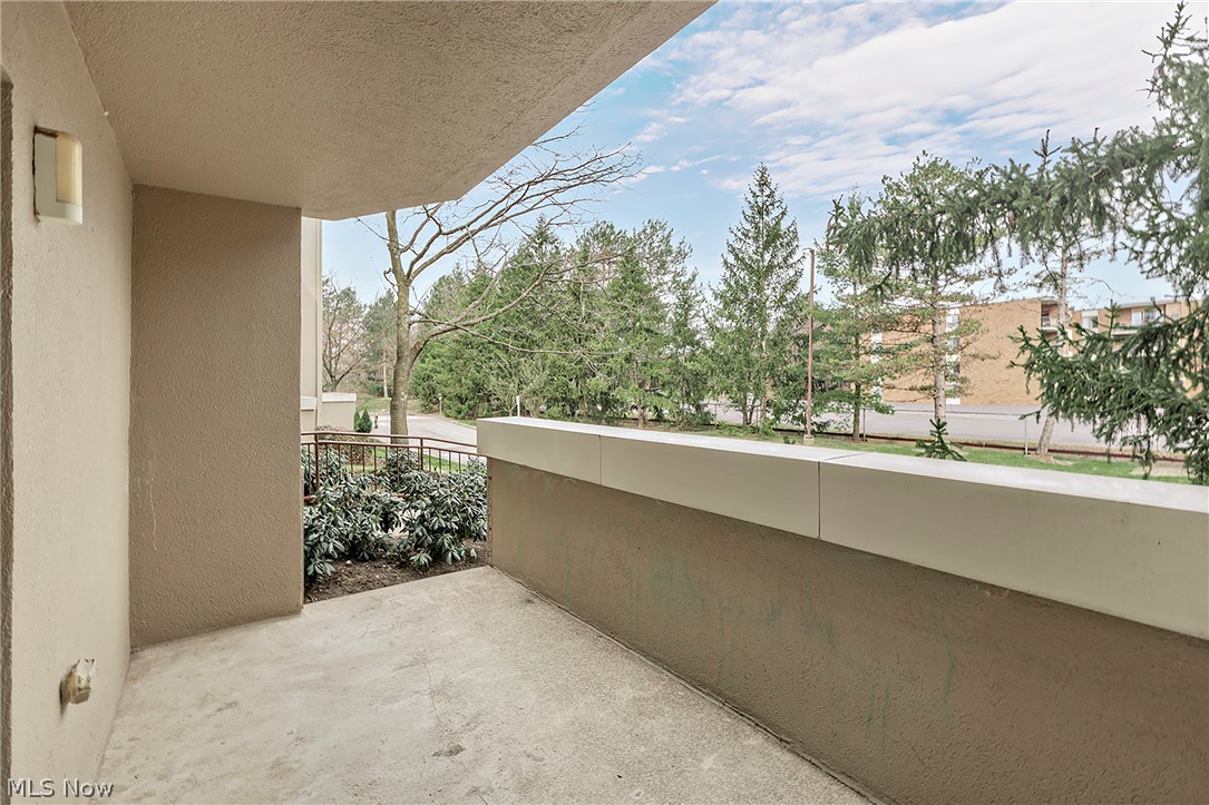 26101 Village Lane Beachwood OH 44122