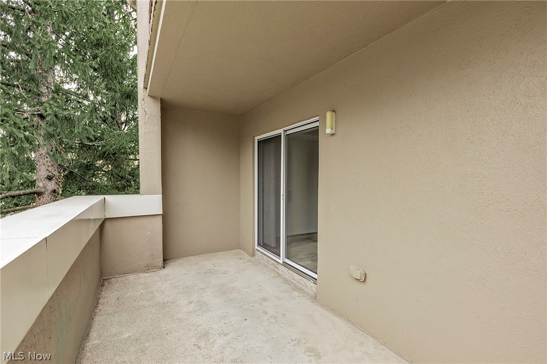 26101 Village Lane Beachwood OH 44122
