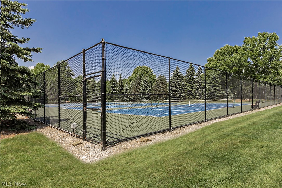 26101 Village Lane Beachwood OH 44122