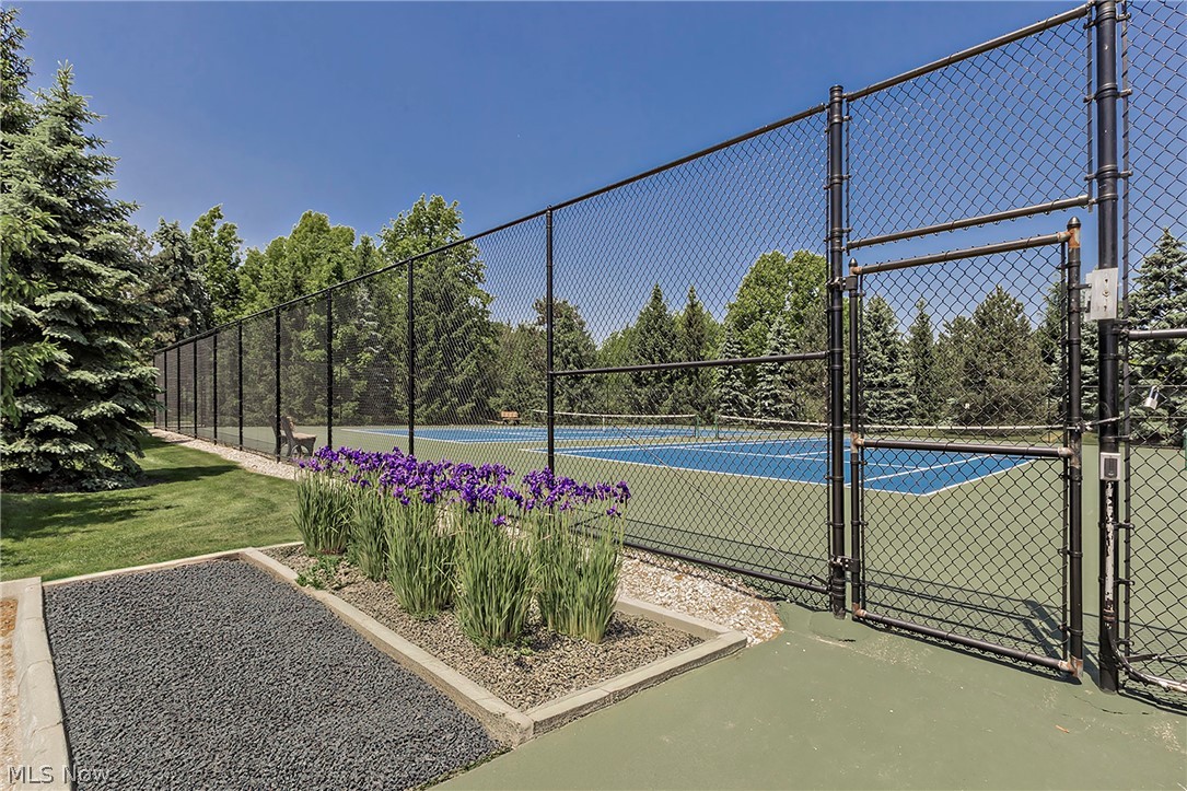 26101 Village Lane Beachwood OH 44122