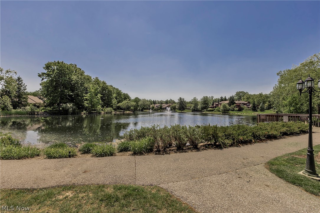 26101 Village Lane Beachwood OH 44122