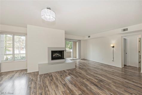 26101 Village Lane Beachwood OH 44122