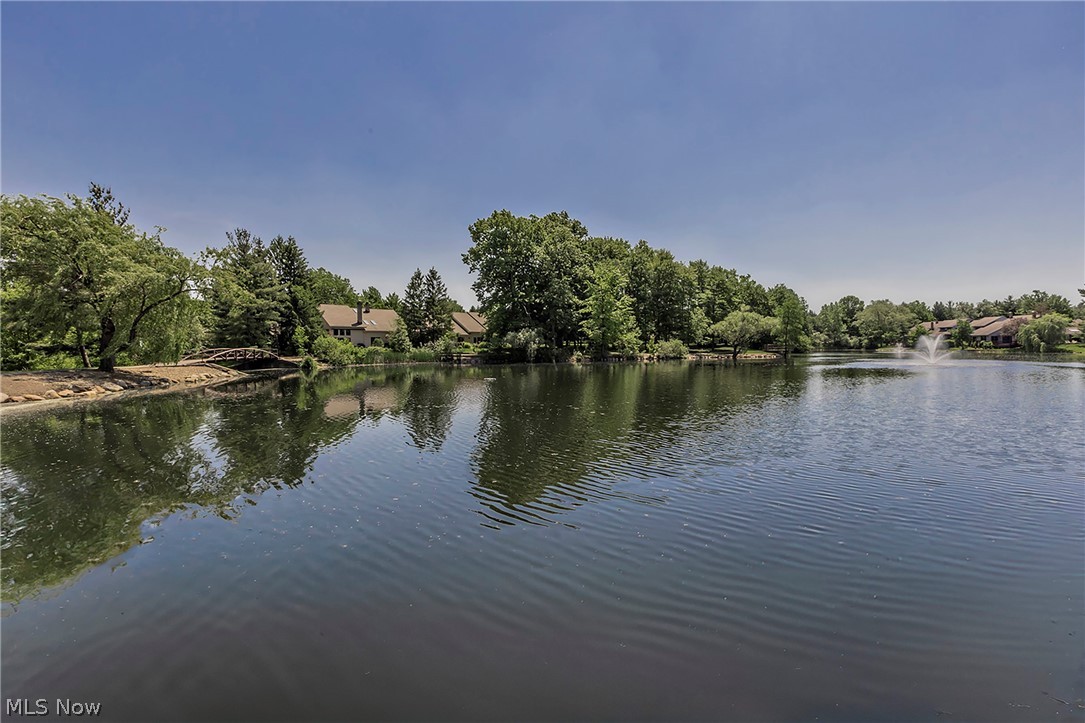 26101 Village Lane Beachwood OH 44122