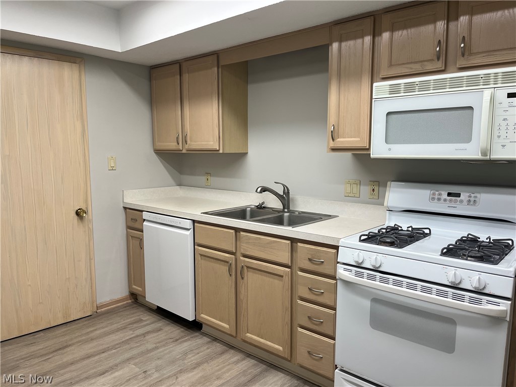 26747 Lake Of The Falls Road Olmsted Falls OH 44138