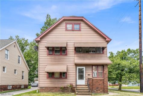 954 E 239th Street Euclid OH 44123