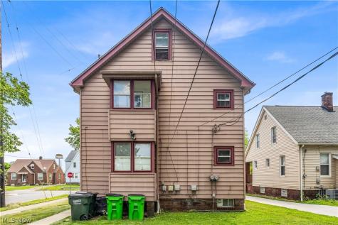 954 E 239th Street Euclid OH 44123