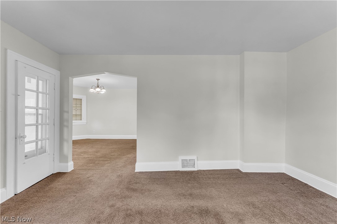 954 E 239th Street Euclid OH 44123