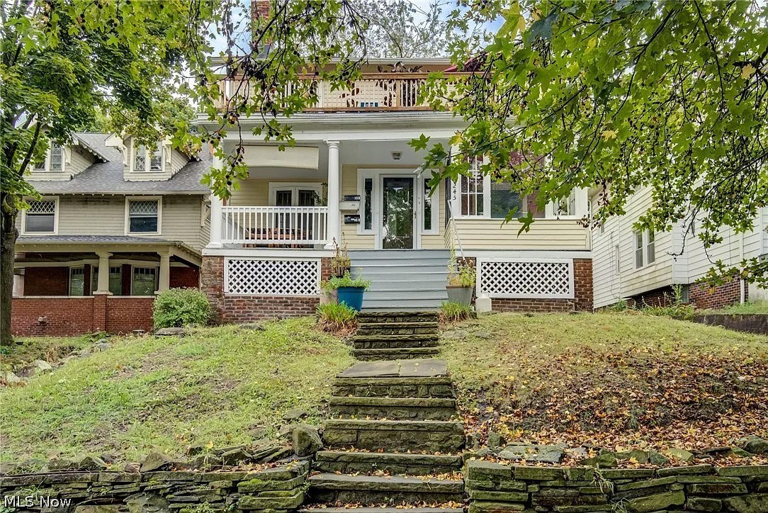 2245 Bellfield Avenue Cleveland Heights OH 44106