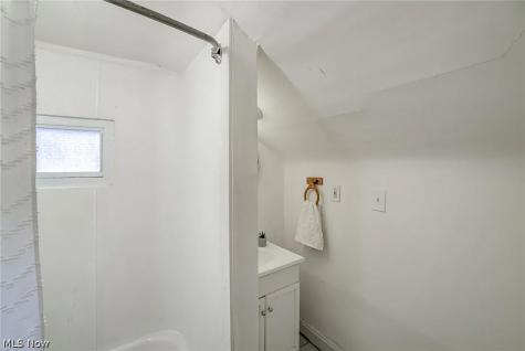 2245 Bellfield Avenue Cleveland Heights OH 44106