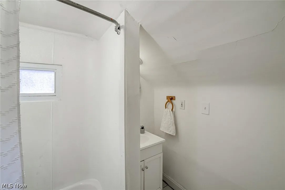 2245 Bellfield Avenue Cleveland Heights OH 44106