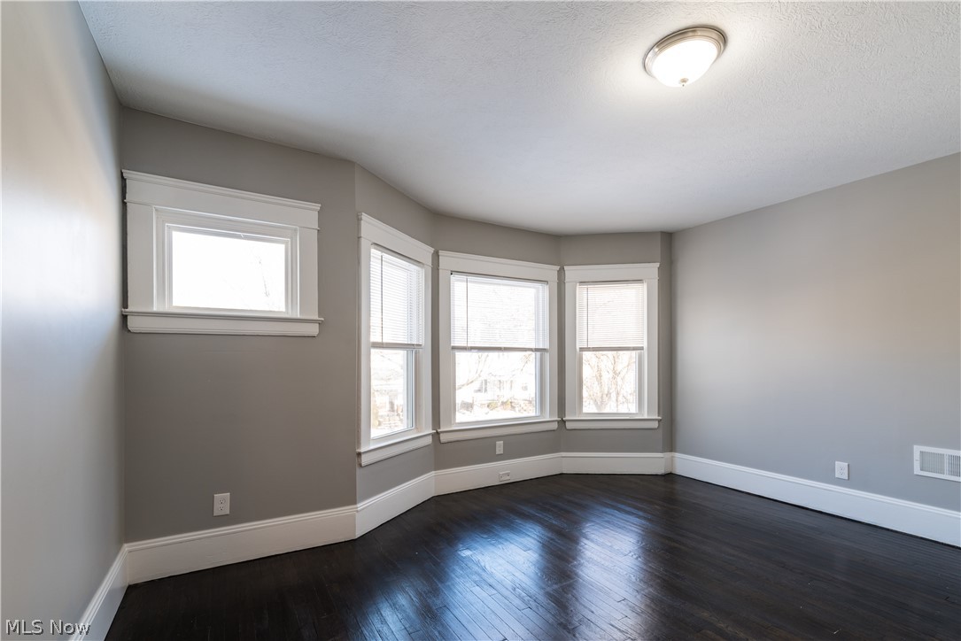 2970 Edgehill Road Cleveland Heights OH 44118