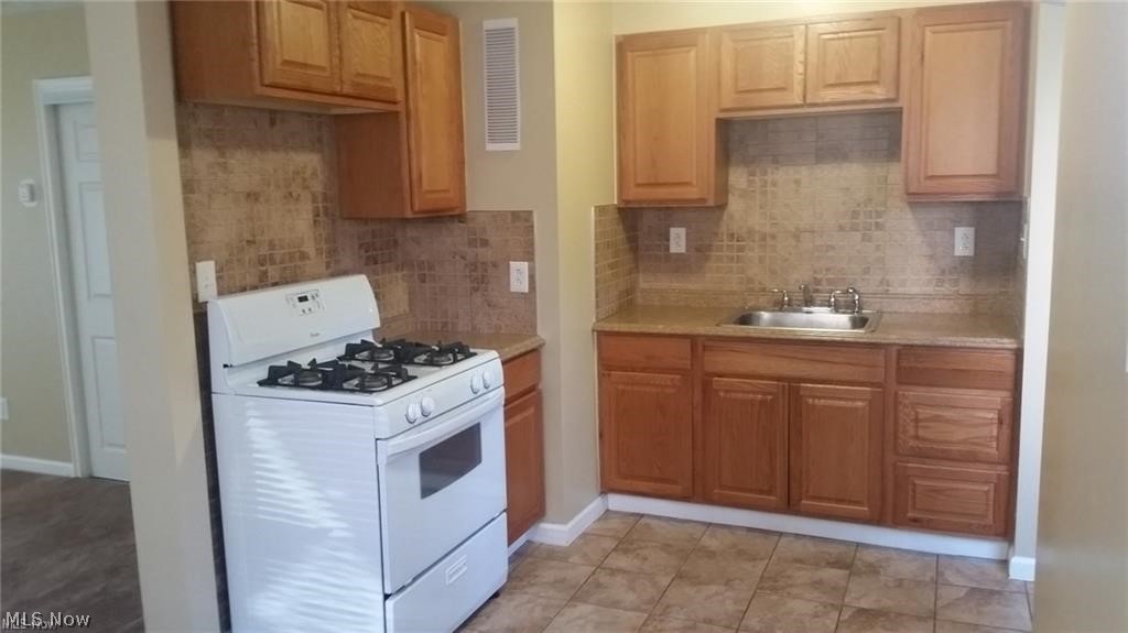 4050 Fulton Road Cleveland OH 44144