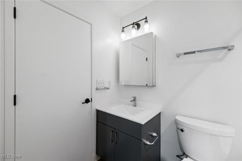 2341 Scranton Avenue Cleveland OH 44113