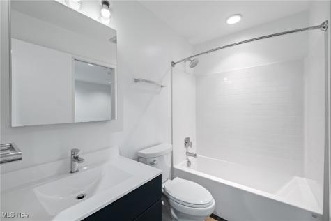 2341 Scranton Avenue Cleveland OH 44113