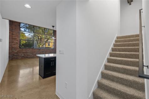 2341 Scranton Avenue Cleveland OH 44113