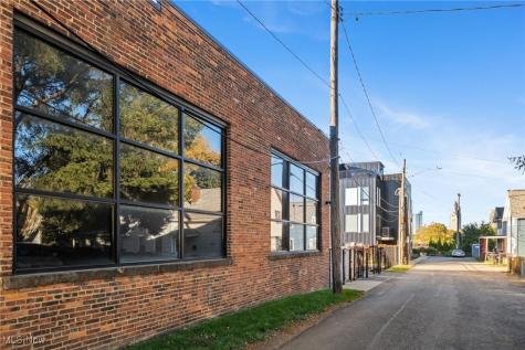 2341 Scranton Avenue Cleveland OH 44113