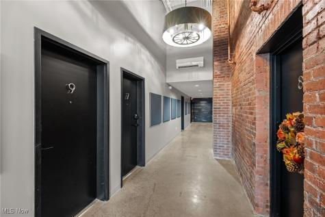 2341 Scranton Avenue Cleveland OH 44113