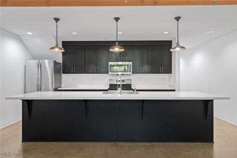 2341 Scranton Avenue Cleveland OH 44113