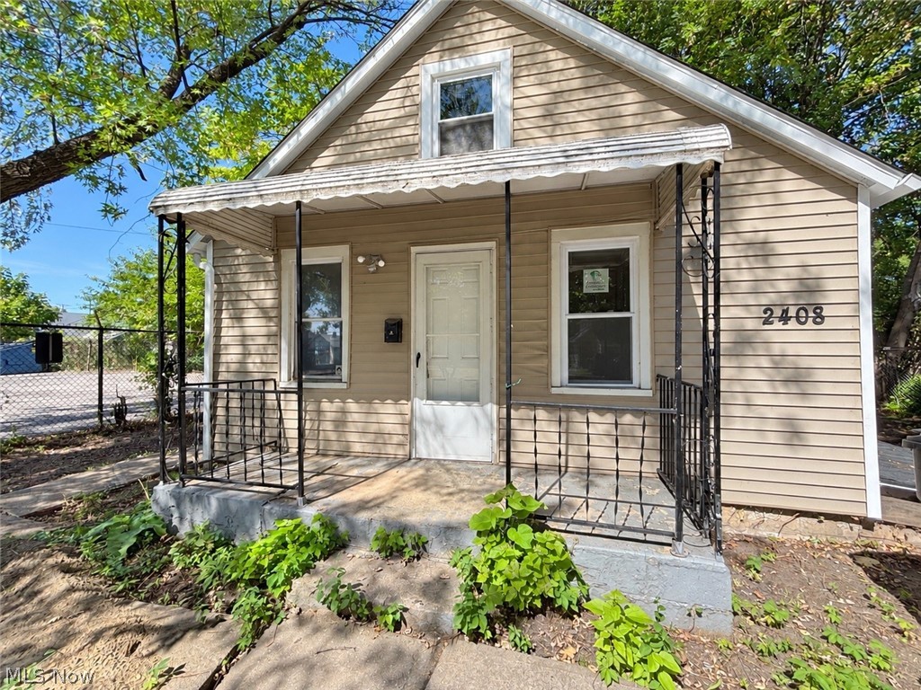2408 Castle Avenue Cleveland OH 44113