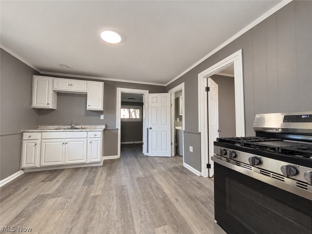 2408 Castle Avenue Cleveland OH 44113
