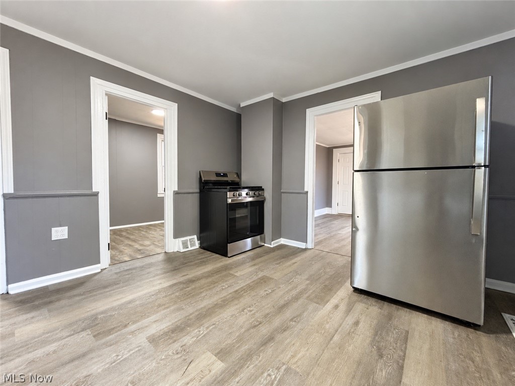 2408 Castle Avenue Cleveland OH 44113