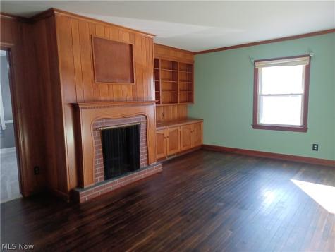 937 Mathews Youngstown OH 44512