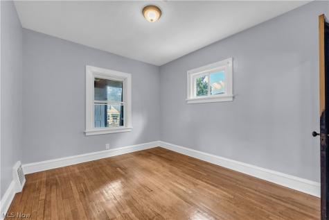 5246 Joseph Street Maple Heights OH 44137