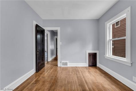 5246 Joseph Street Maple Heights OH 44137