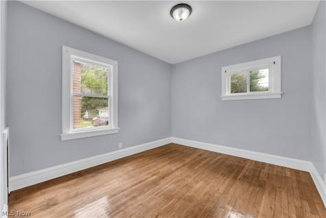 5246 Joseph Street Maple Heights OH 44137