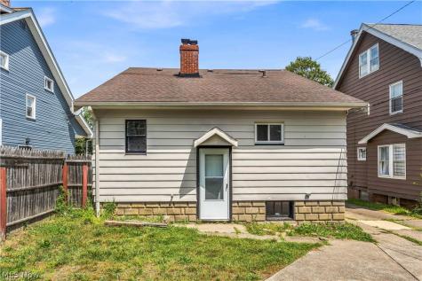 5246 Joseph Street Maple Heights OH 44137
