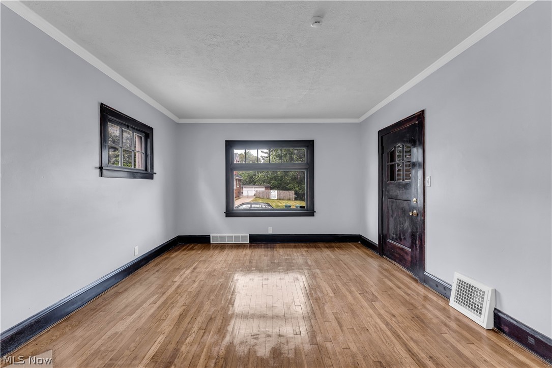 5246 Joseph Street Maple Heights OH 44137