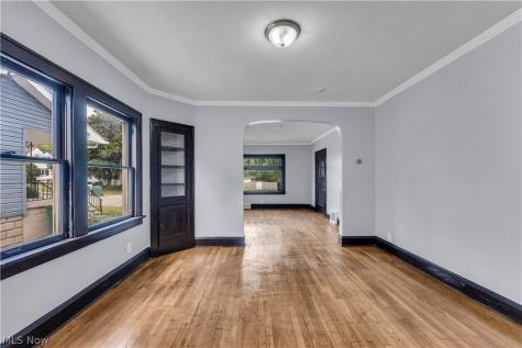 5246 Joseph Street Maple Heights OH 44137