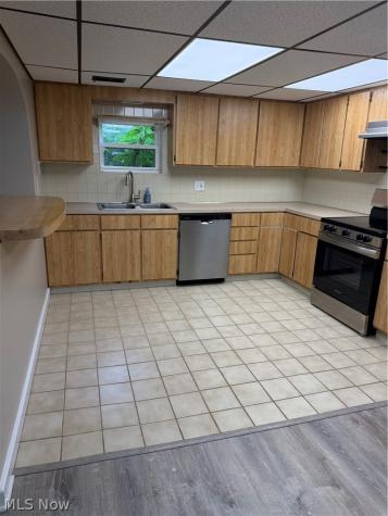 4238 State Park Drive Akron OH 44319