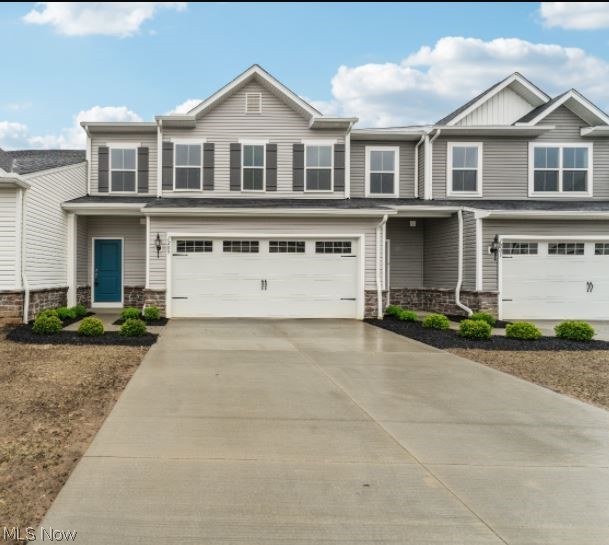 1209 Elowen Way Green OH 44685