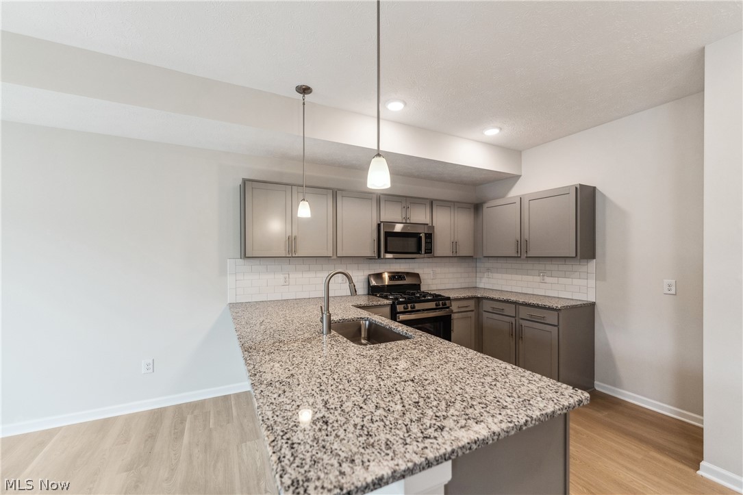 1209 Elowen Way Green OH 44685