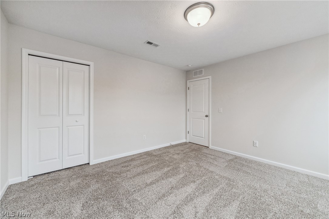 1209 Elowen Way Green OH 44685