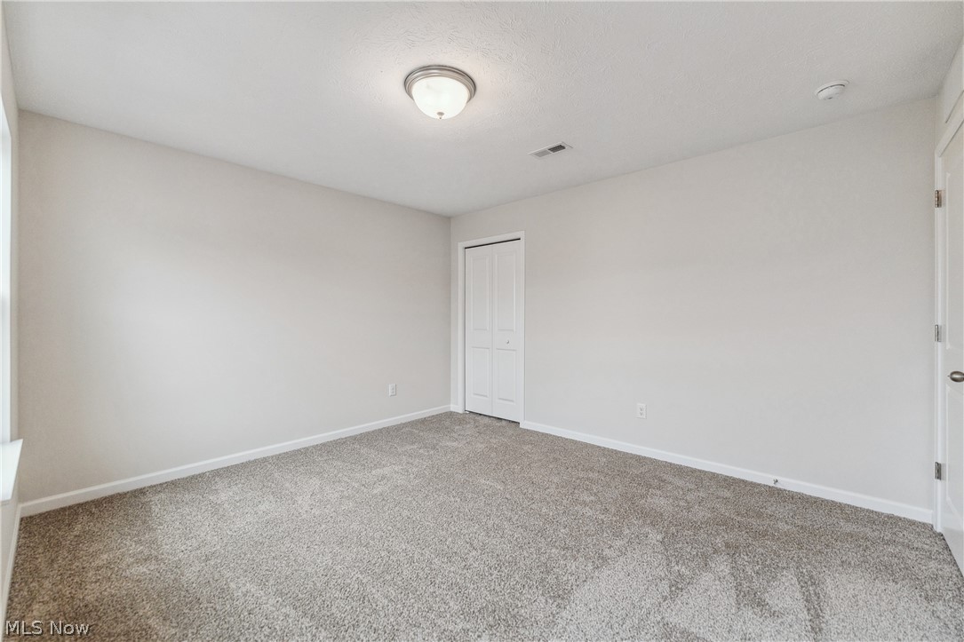 1209 Elowen Way Green OH 44685