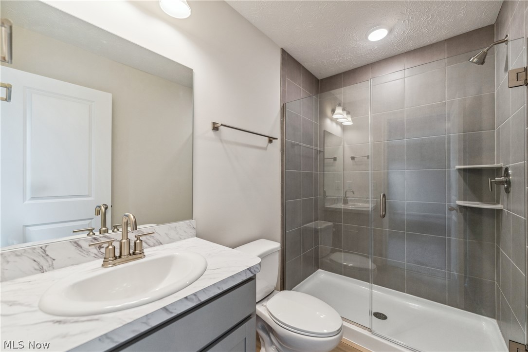 1209 Elowen Way Green OH 44685