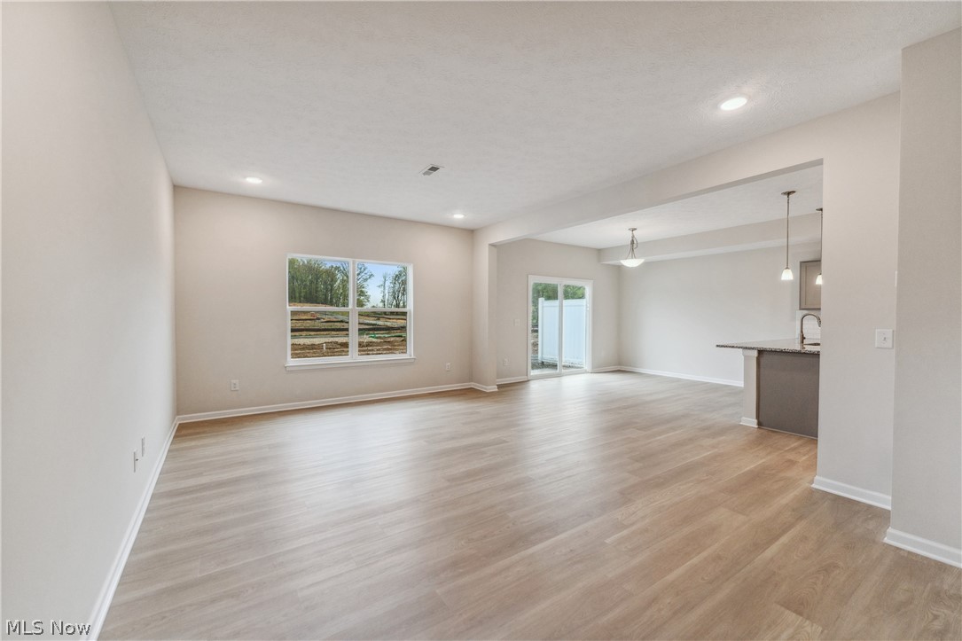 1209 Elowen Way Green OH 44685